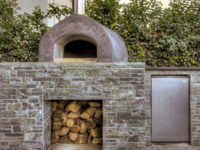 outdoor stone oven