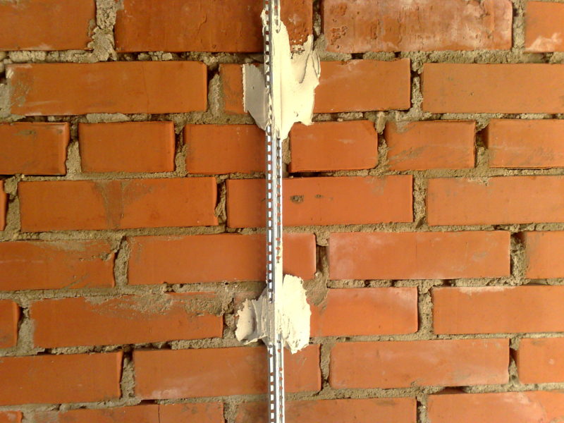 Ремонт в доме: выравнивание стен методом маяки