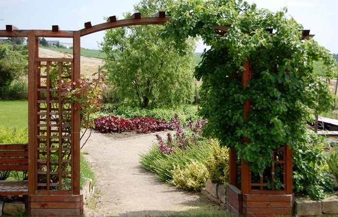 Садовая арка